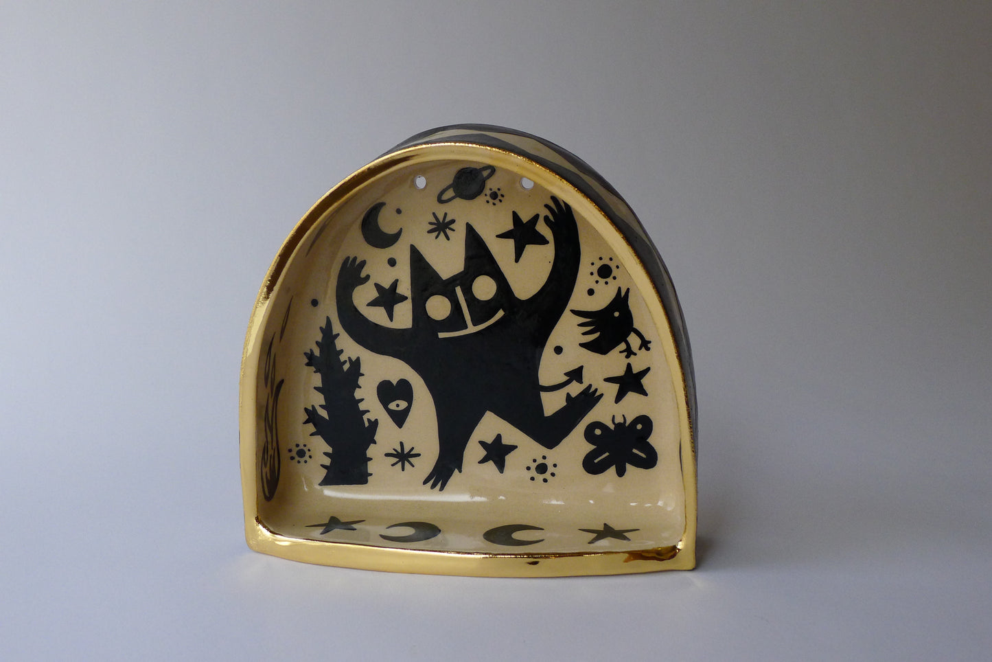 Magic daemon ceramic shrine