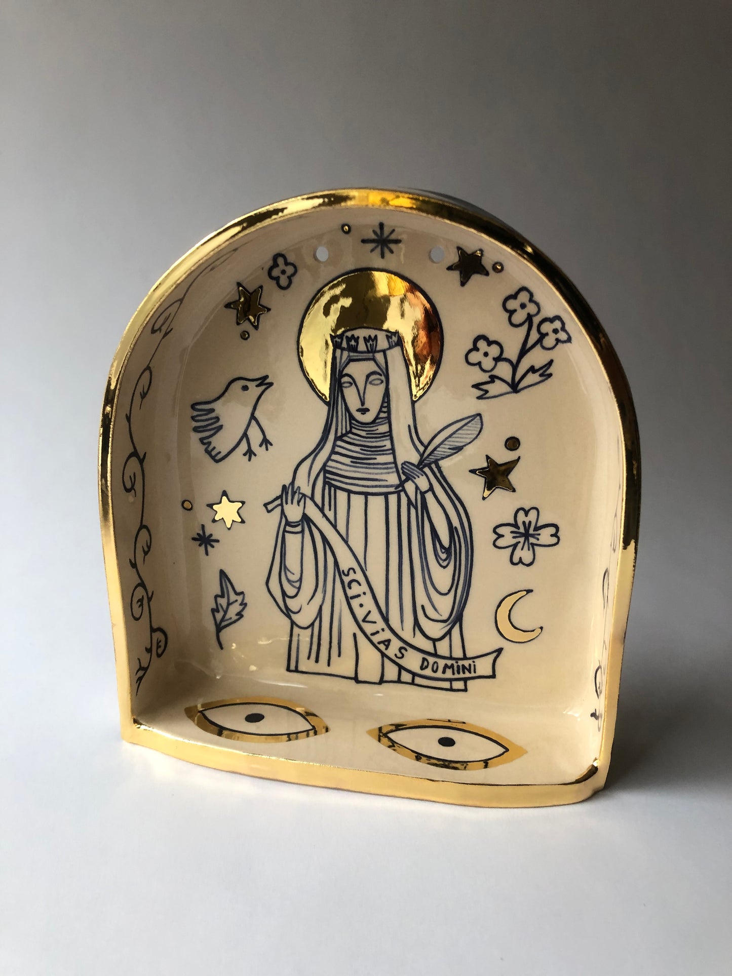 Altar de cerámica de Hildegard von Bingen