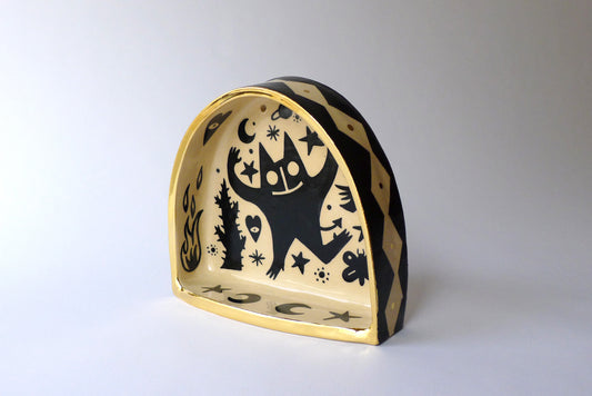 Magic daemon ceramic shrine