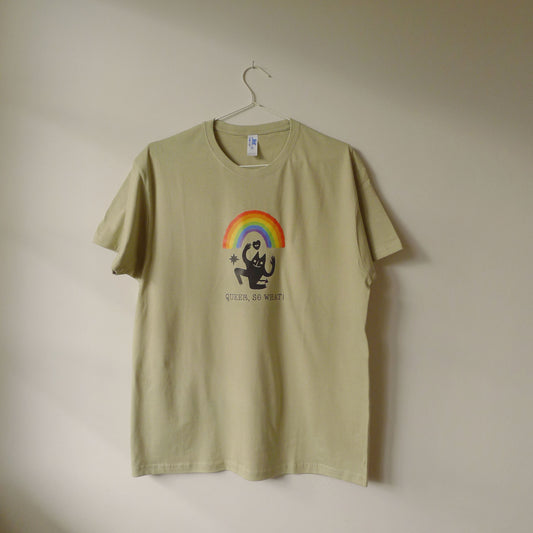 Queer so what T-shirt